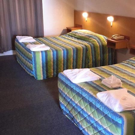 Herbert Valley Motel Ingham Buitenkant foto