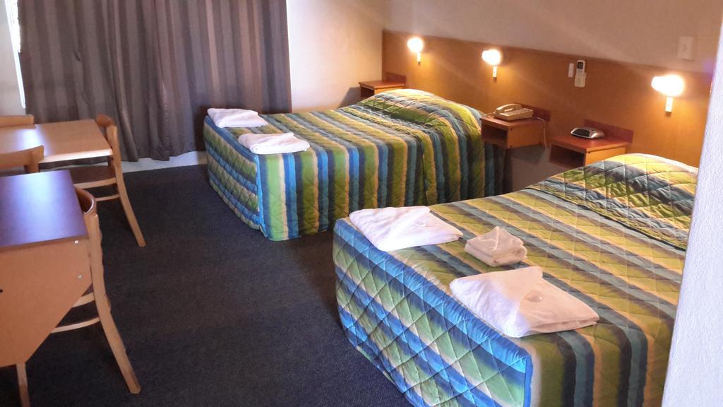 Herbert Valley Motel Ingham Buitenkant foto