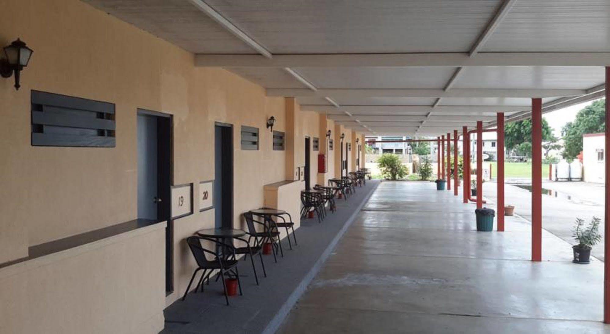 Herbert Valley Motel Ingham Buitenkant foto